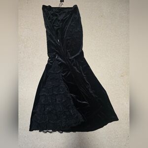 Dolls Kill- Widow- Black- Velvet & Lace- Bell Bottom Pants- Sz Large